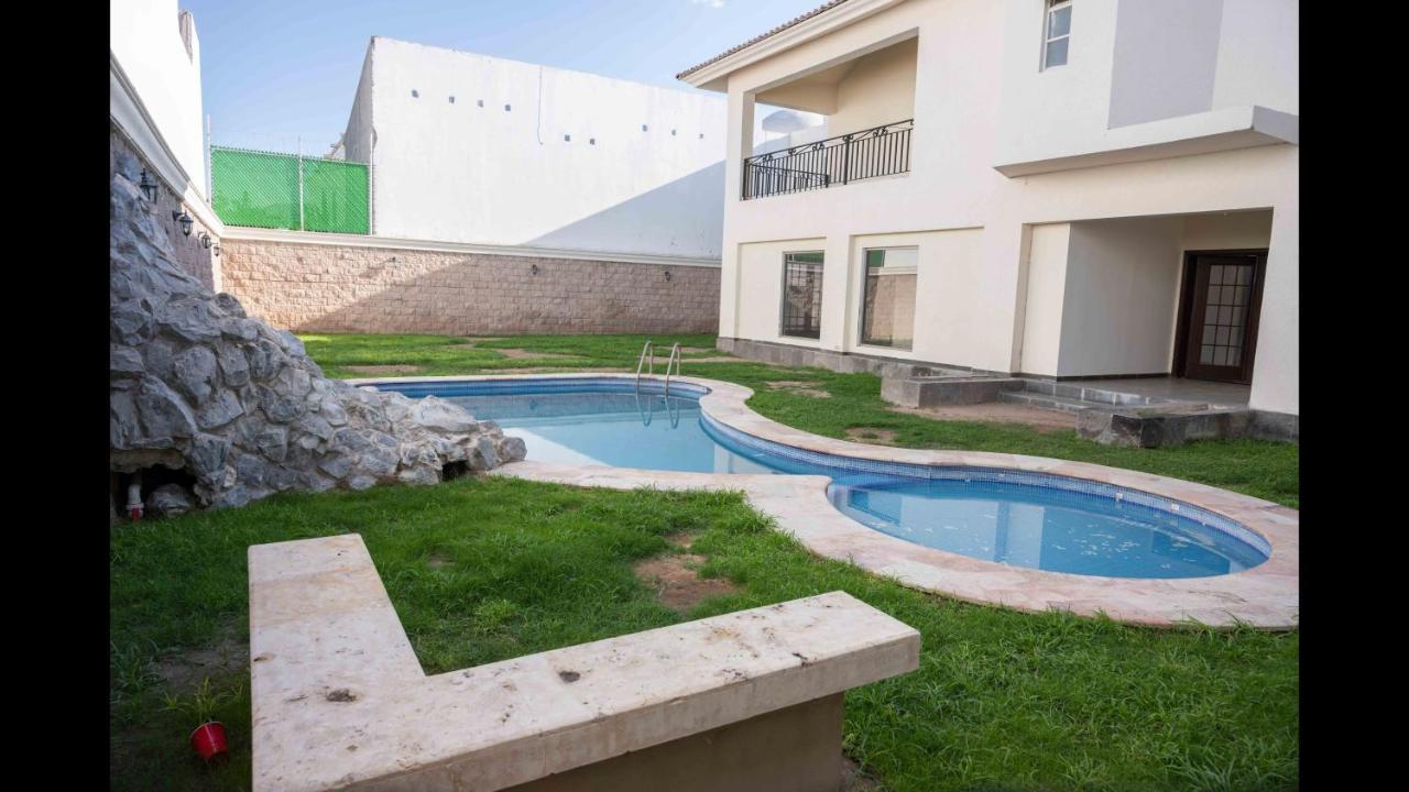 Room In Guest Room - 22 Suite For Two People Torreon Ngoại thất bức ảnh