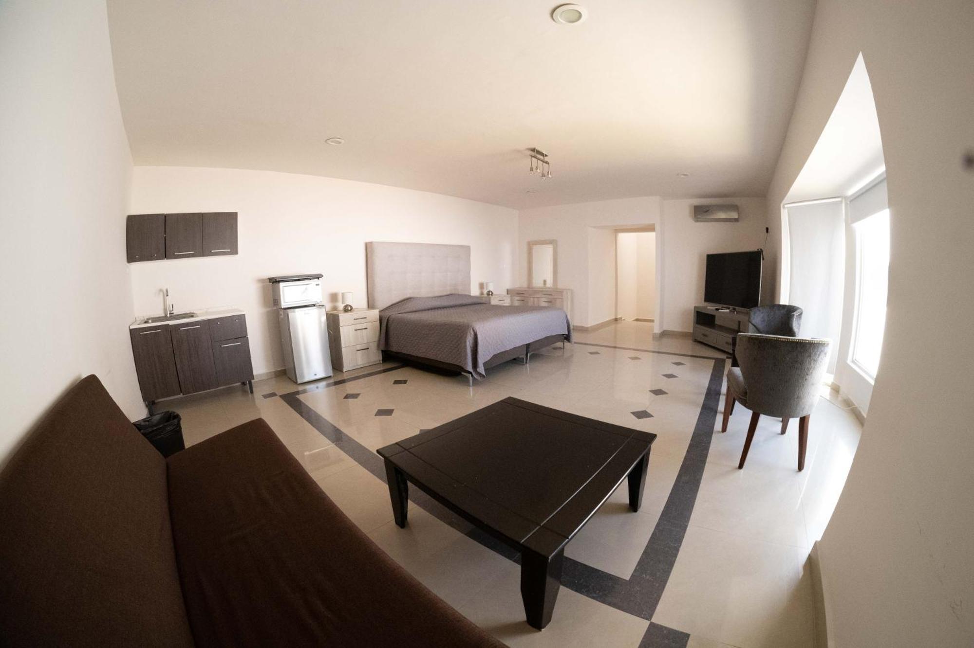 Room In Guest Room - 22 Suite For Two People Torreon Ngoại thất bức ảnh
